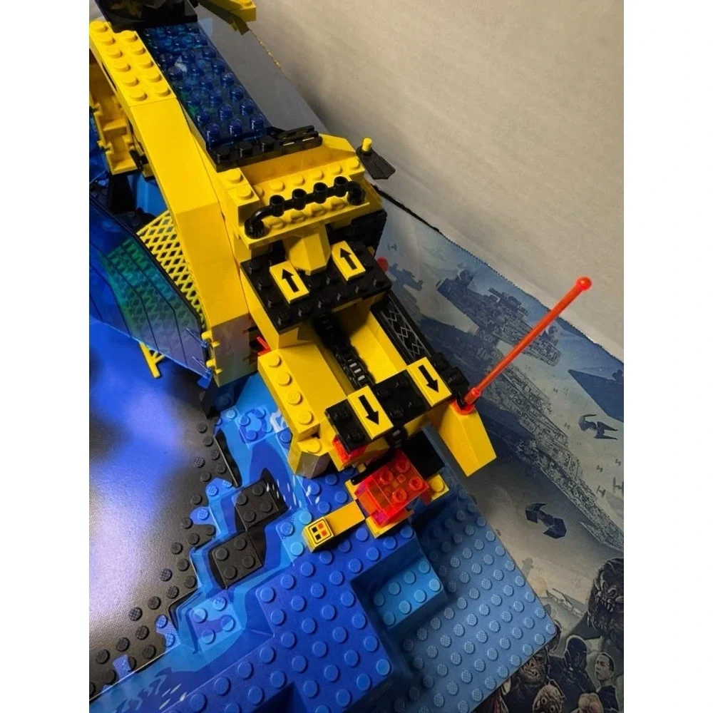 LEGO Aquazone Neptune Discovery Lab 6195 - Incomplete Missing Parts No Box/Manua